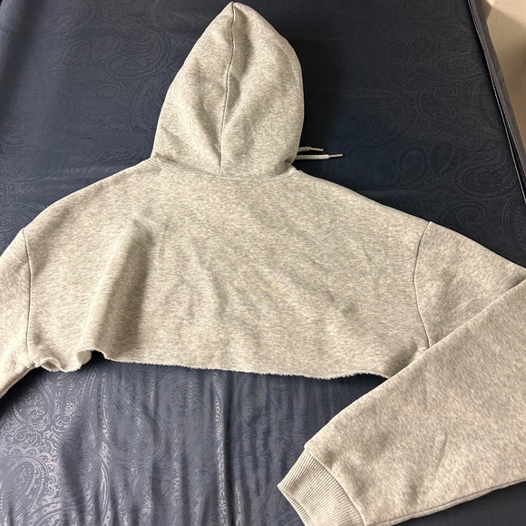 Cropped Hoodie - Picture 3 of 3